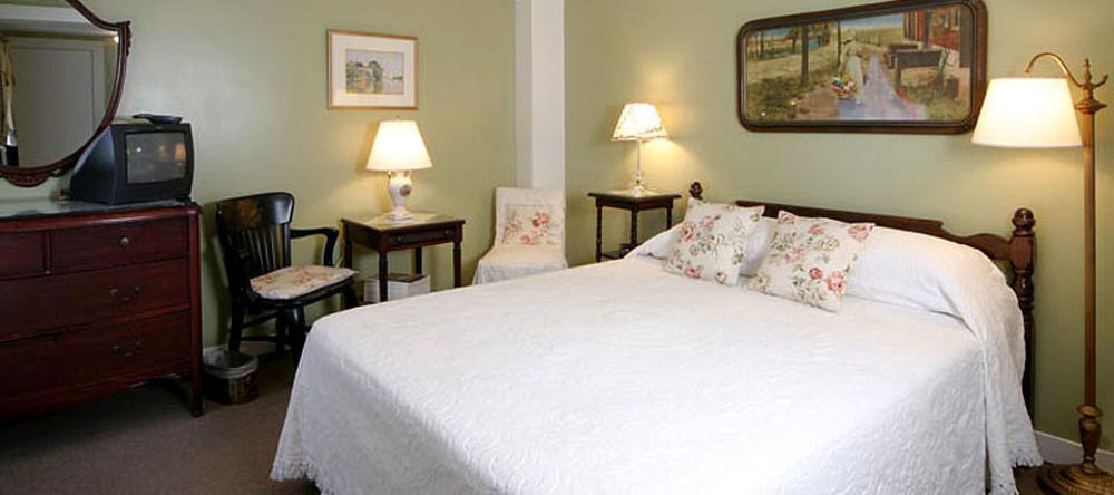 Tuck Inn B&B 락포트 외부 사진